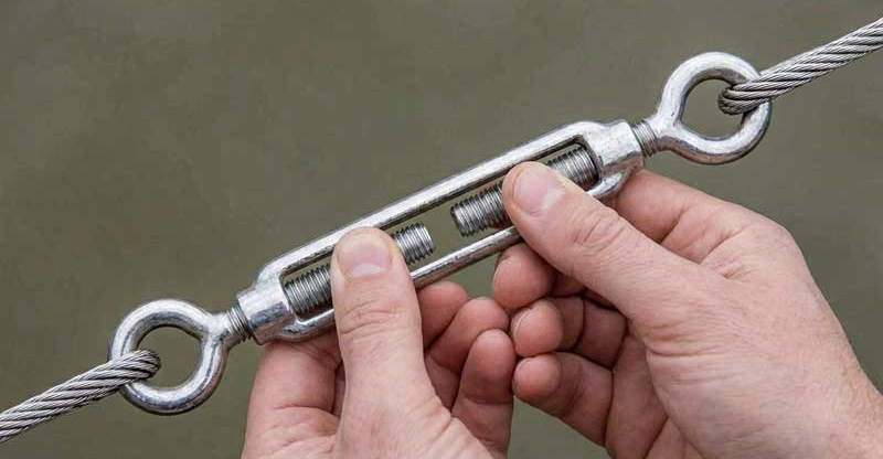 how to tighten wire rope with a turnbuckle