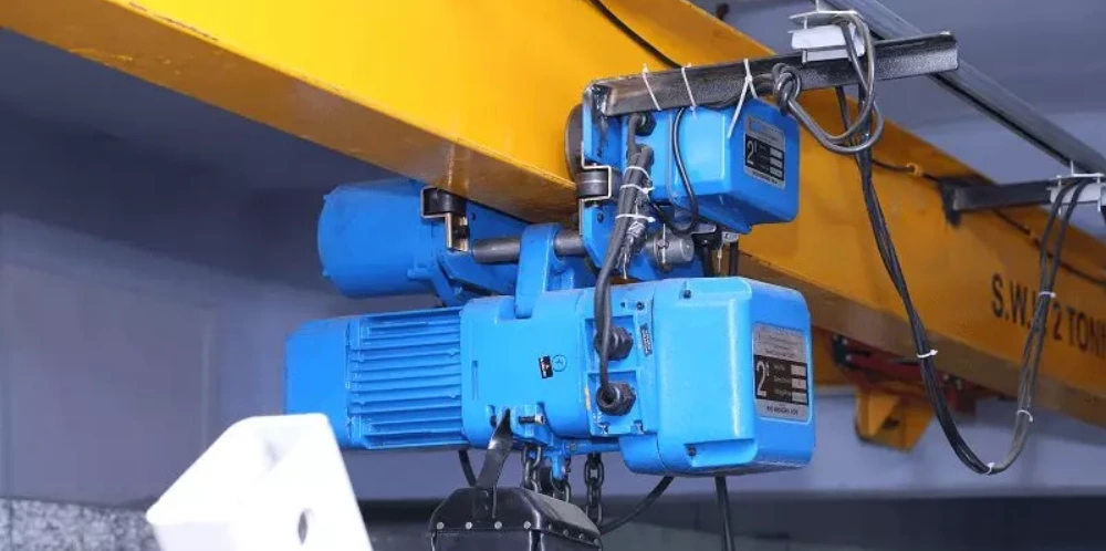 benefits of electric chain hoists