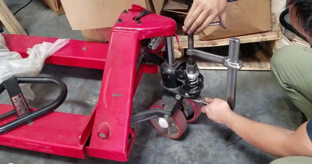 repairing the pallet truck yourself