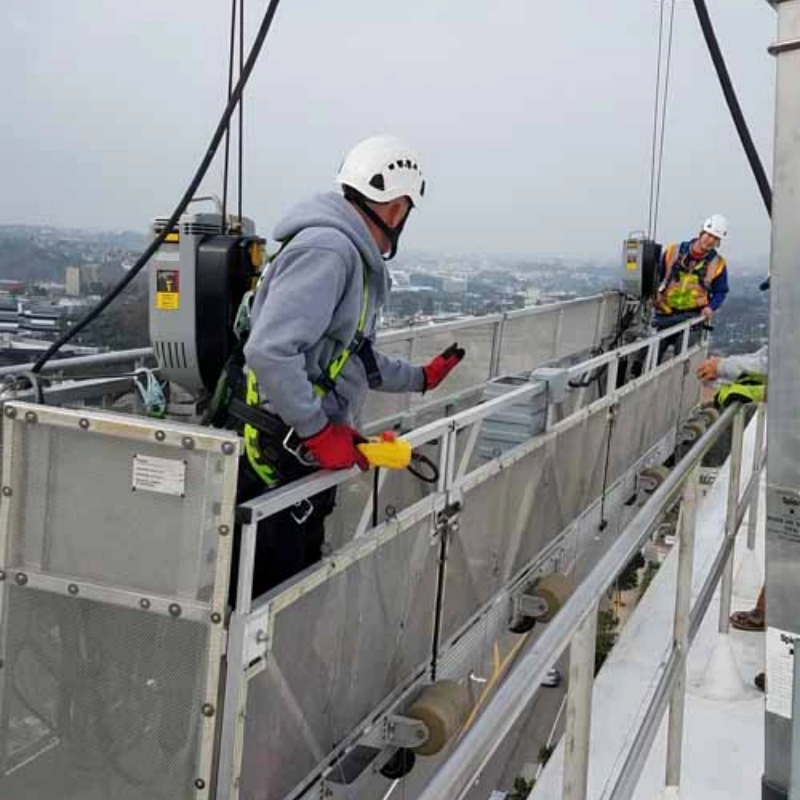 safe use and operation of suspended working platform