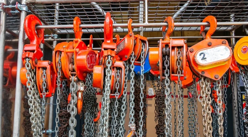 what is a chain hoist