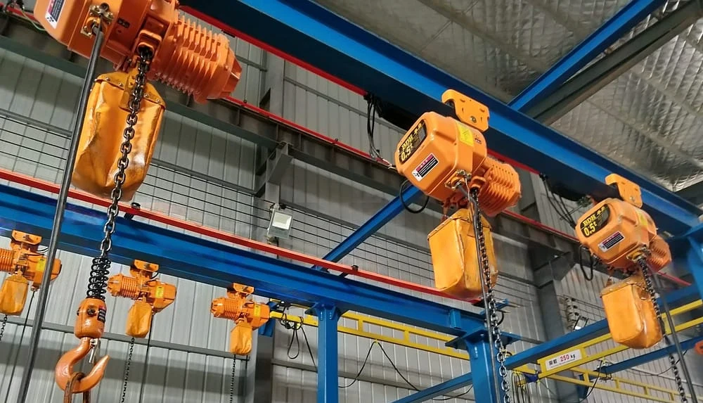 what is an electric hoist