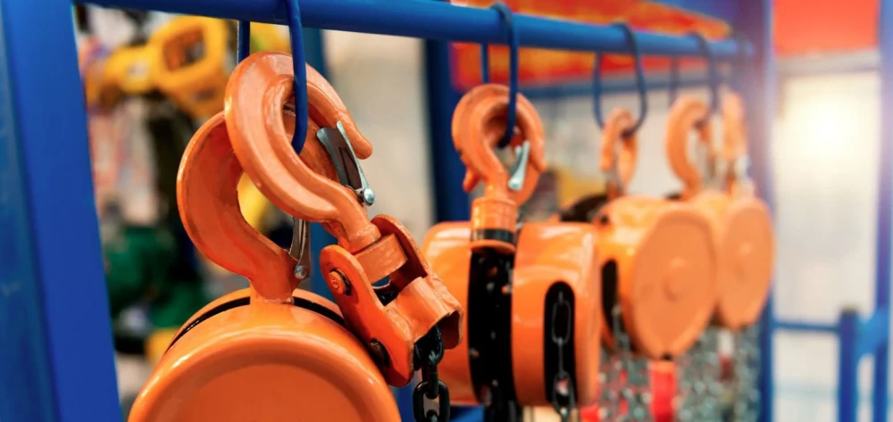 chain hoist inspection and maintenance procedures
