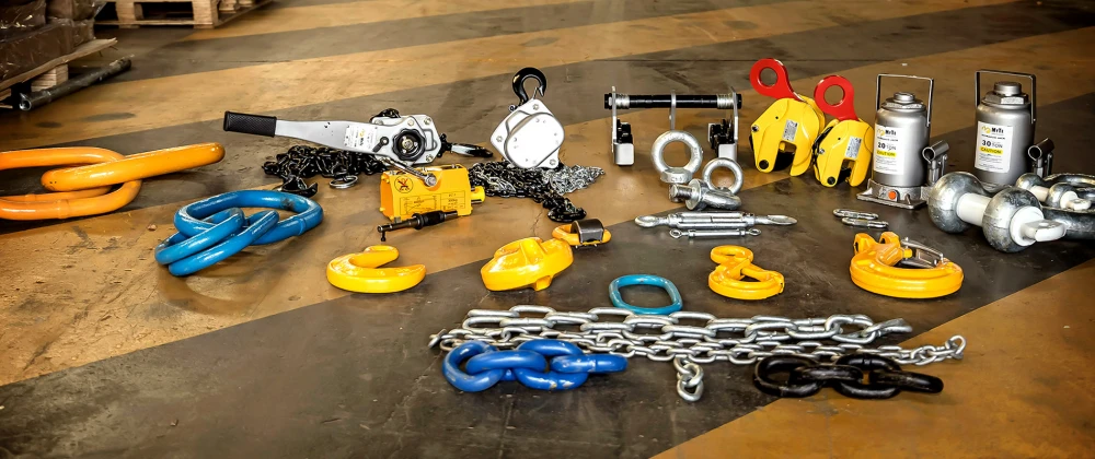 choosing reliable lifting equipment suppliers