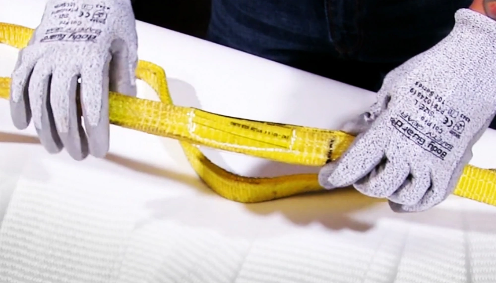 inspecting web slings before use