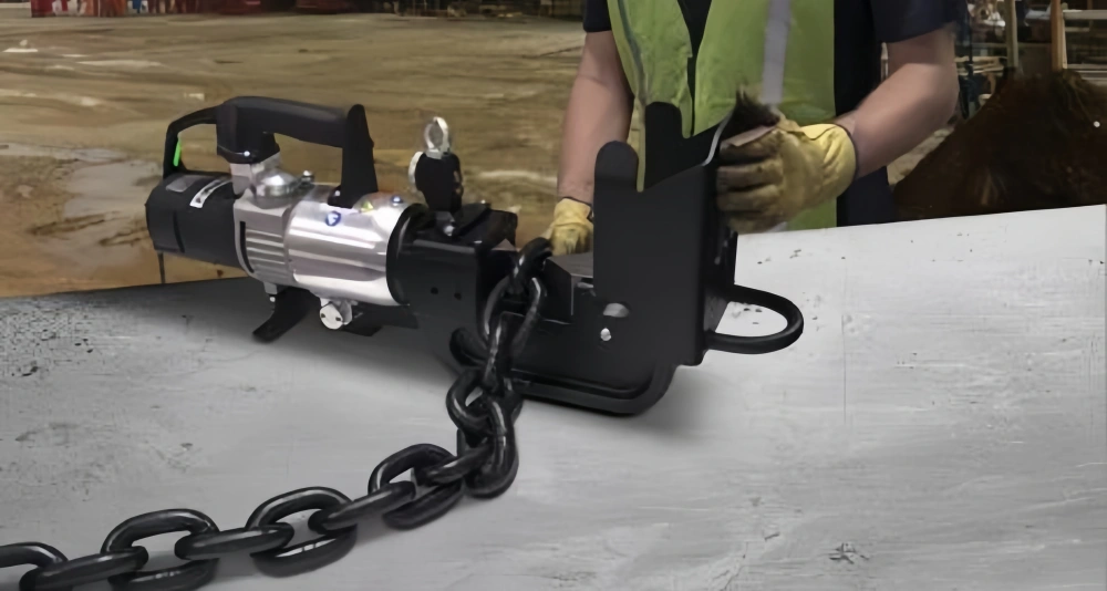 hydraulic and electric cutters for chain