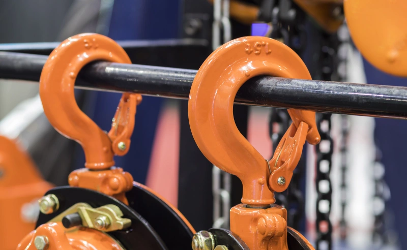 powerful machinery rigging equipment