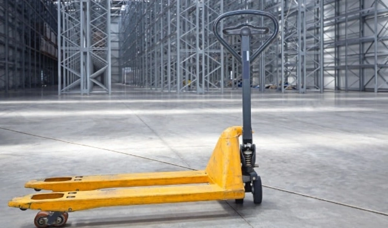safety in pallet jack use