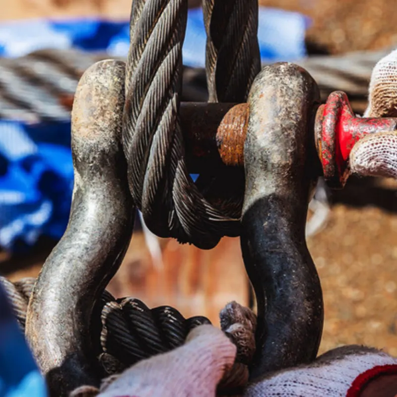 which type of rigging equipment is used to balance loads