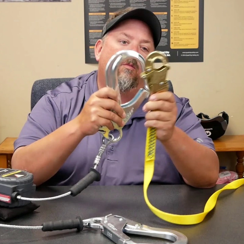 fall protection snap hook requirements