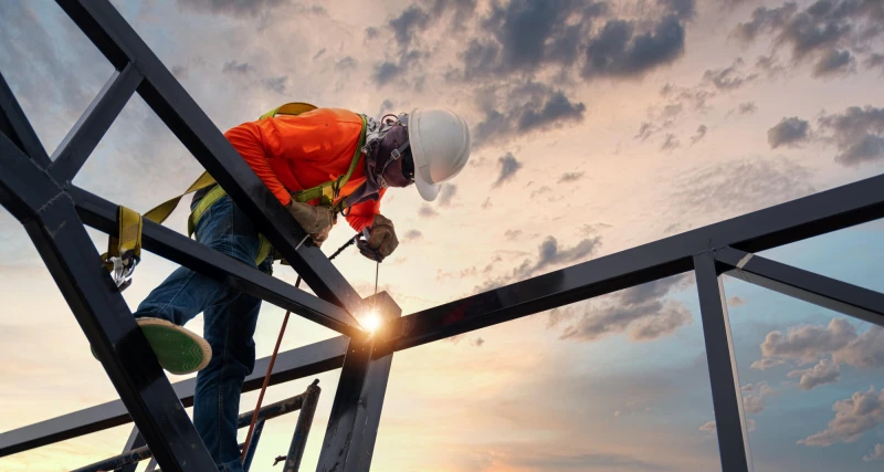 selecting the right hardware for fall protection
