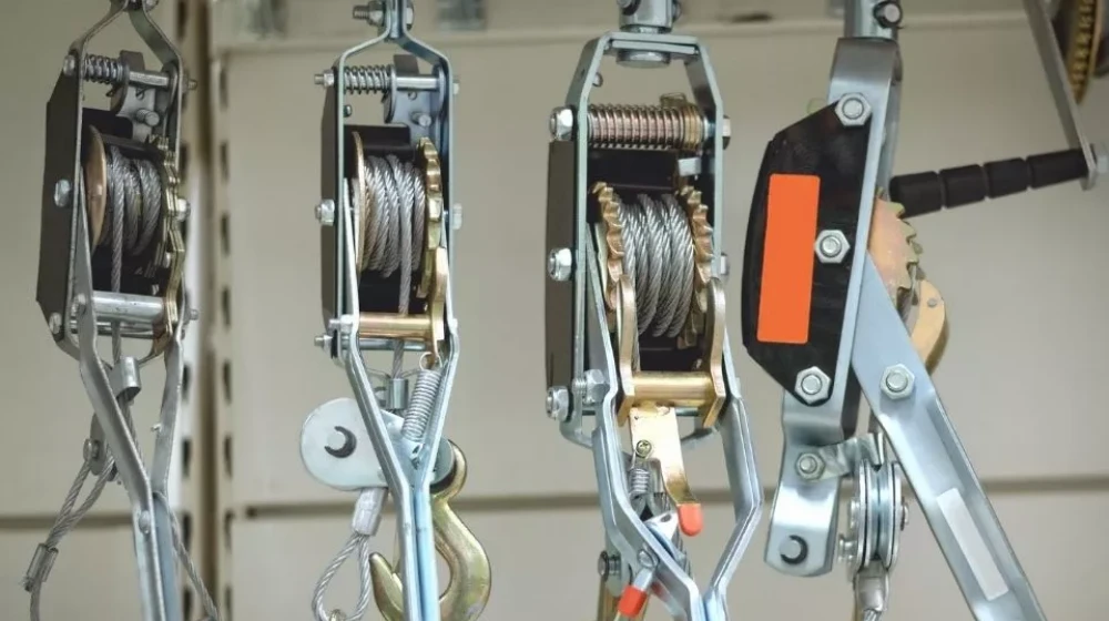 when to use a come along