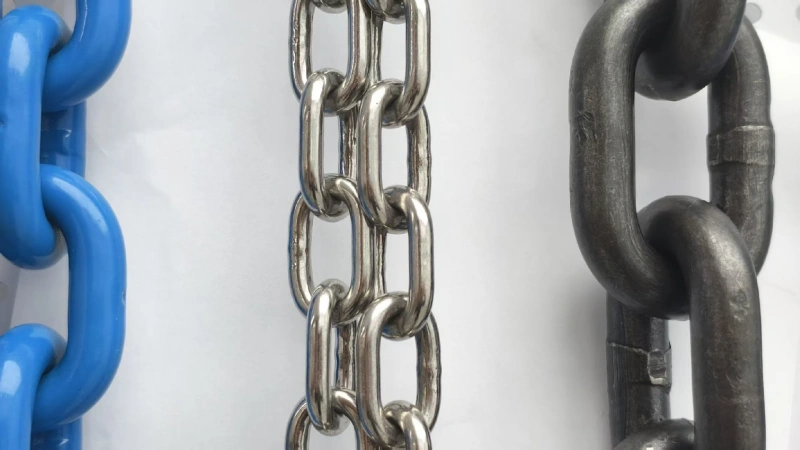 key features of din 766 chain