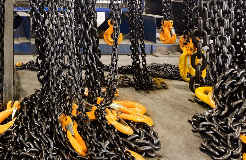 overhead lifting chains