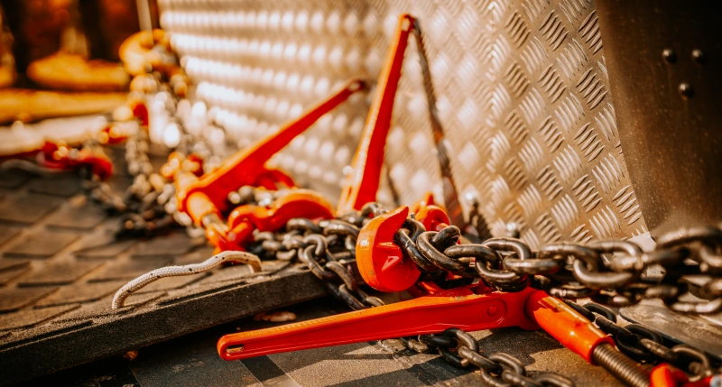 attaching chains properly