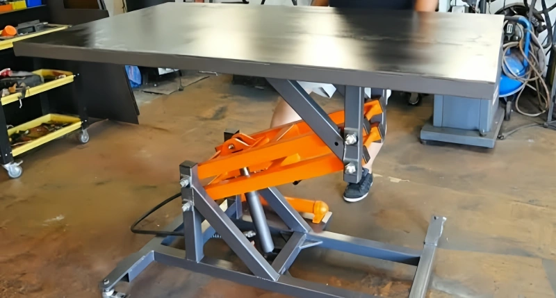 preparing the hydraulic lift table